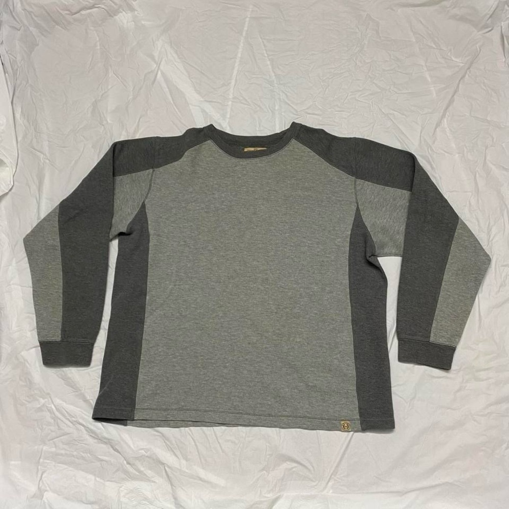 Grey long sleeve shirt